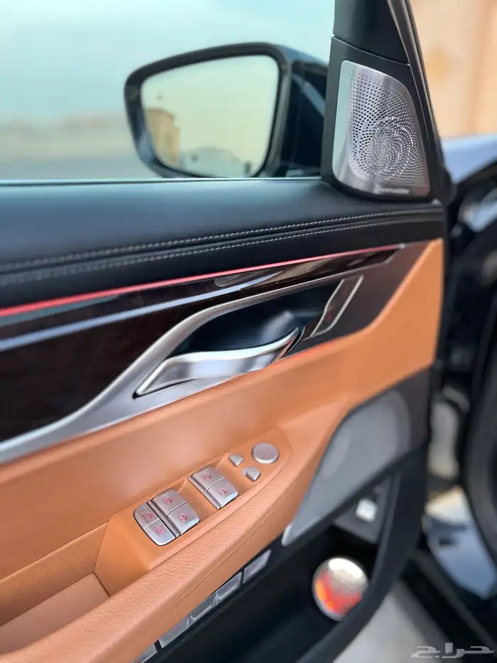 بي ام دبليو 750li ممشى قليل 2016 قمة النظافة بحالة الوكالة 18