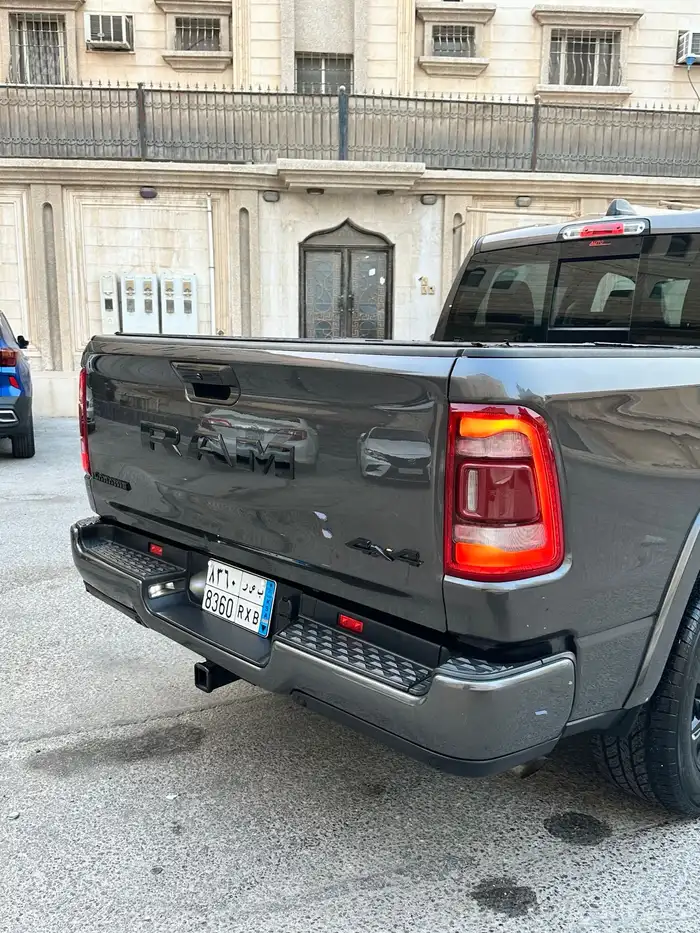 للبيع دوج رام 1500 23