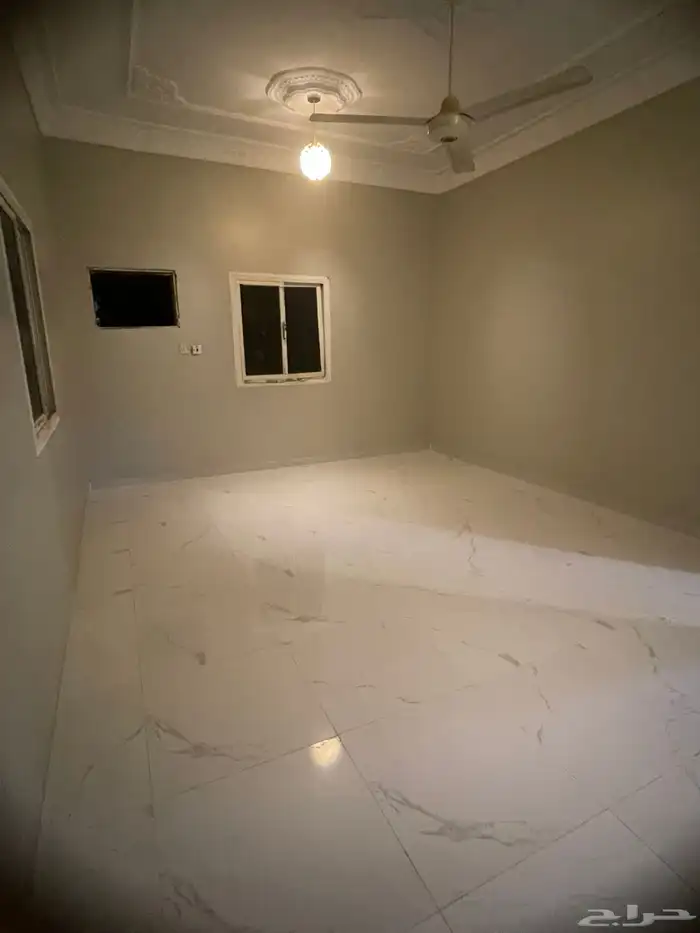 شقة 5 غرف مدخل مستقل - الليث 13