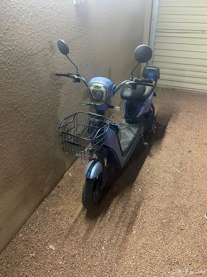 اسكوتر كهربائي 1