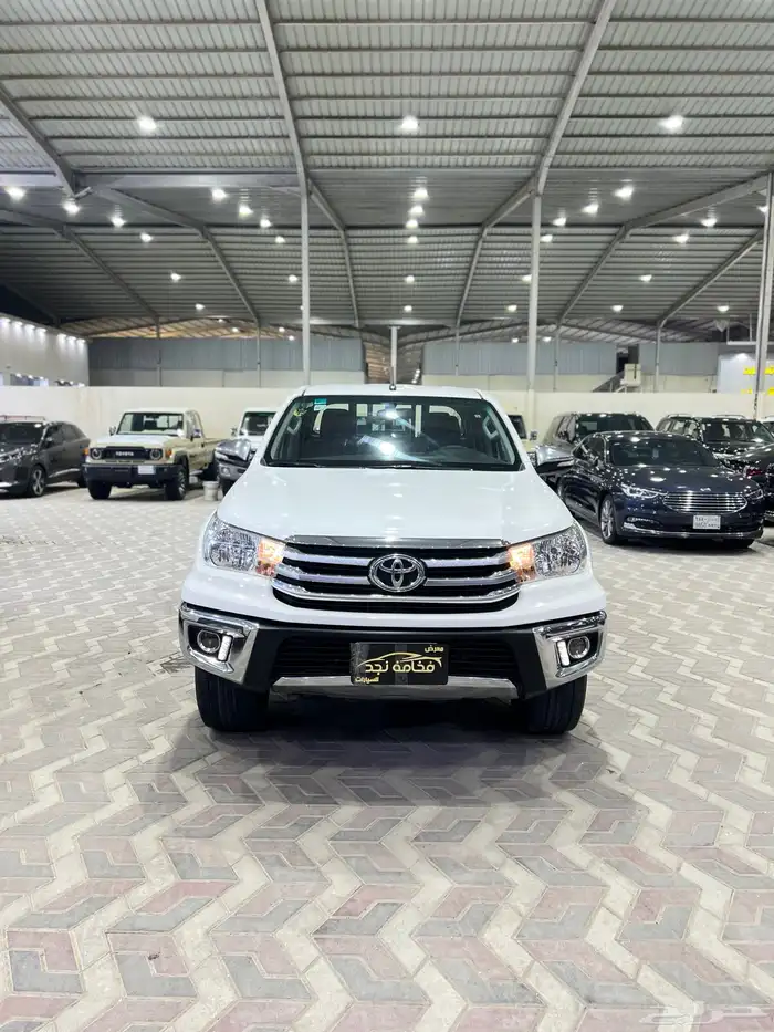 تويوتا هايلوكس 2016 بنزين قير عادي ماشي 291 الف 0