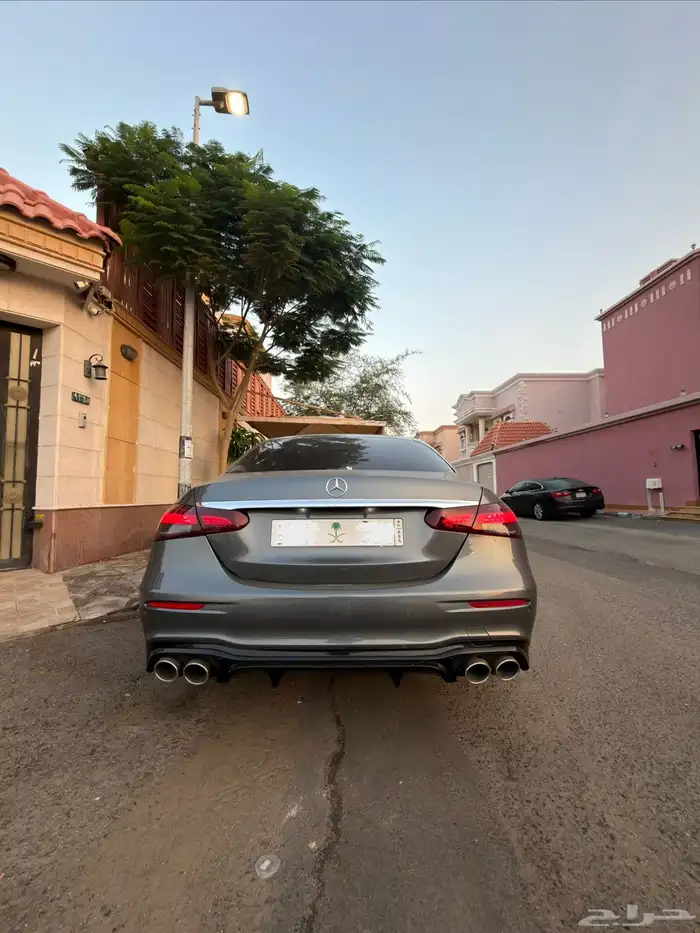 مرسيدس e300 موديل 2019 معدل 2023 6