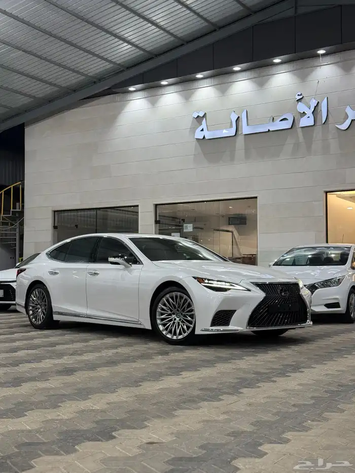 لكزس LS500 2024 Lexus عداد 10 الاف مالك واحد 2