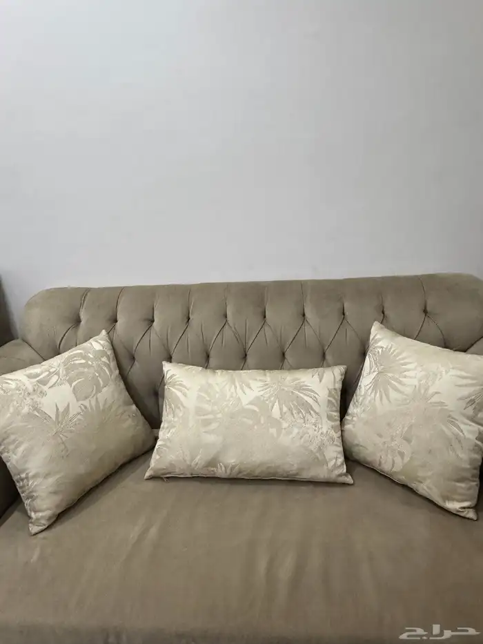 طقم كنب كامل شبه جديد 2