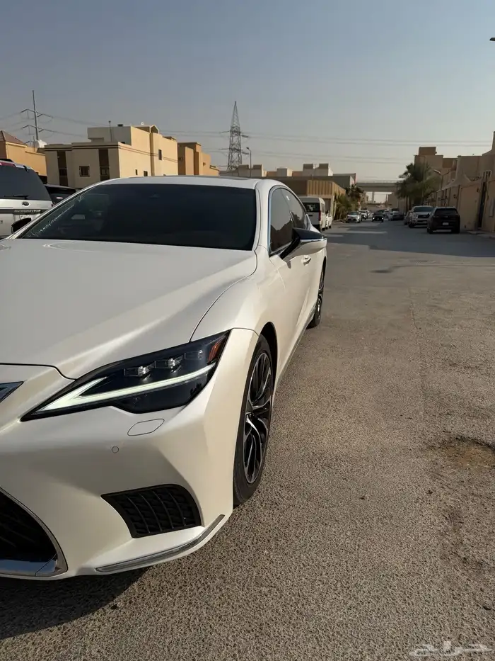 للبيع لكزس 2022 نظيفه 14