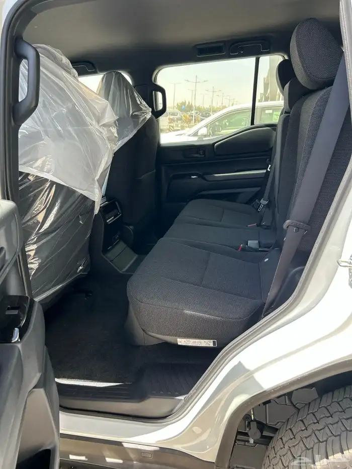 تويوتا   برادو TXL-1 بنزين 2026 ابيض 186300 شامل الضريبة 4