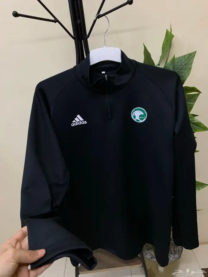 بلوفرات المنتخب 11