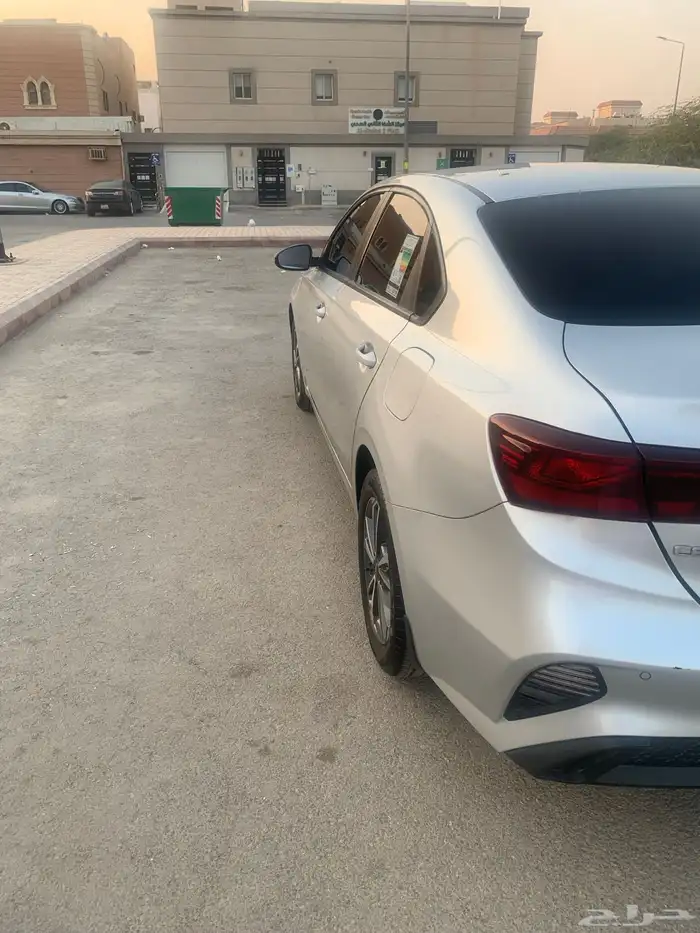 كيا سيراتو 5