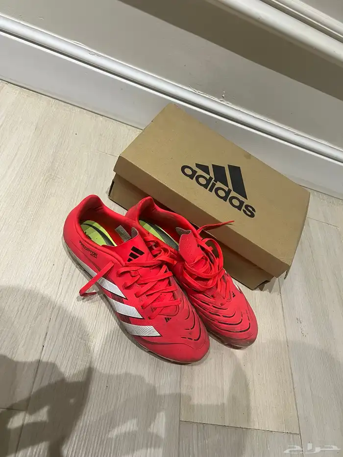 بوت اديداس مستعمل مقاس 44 ب 100 ريال اذا شحن عليك 0