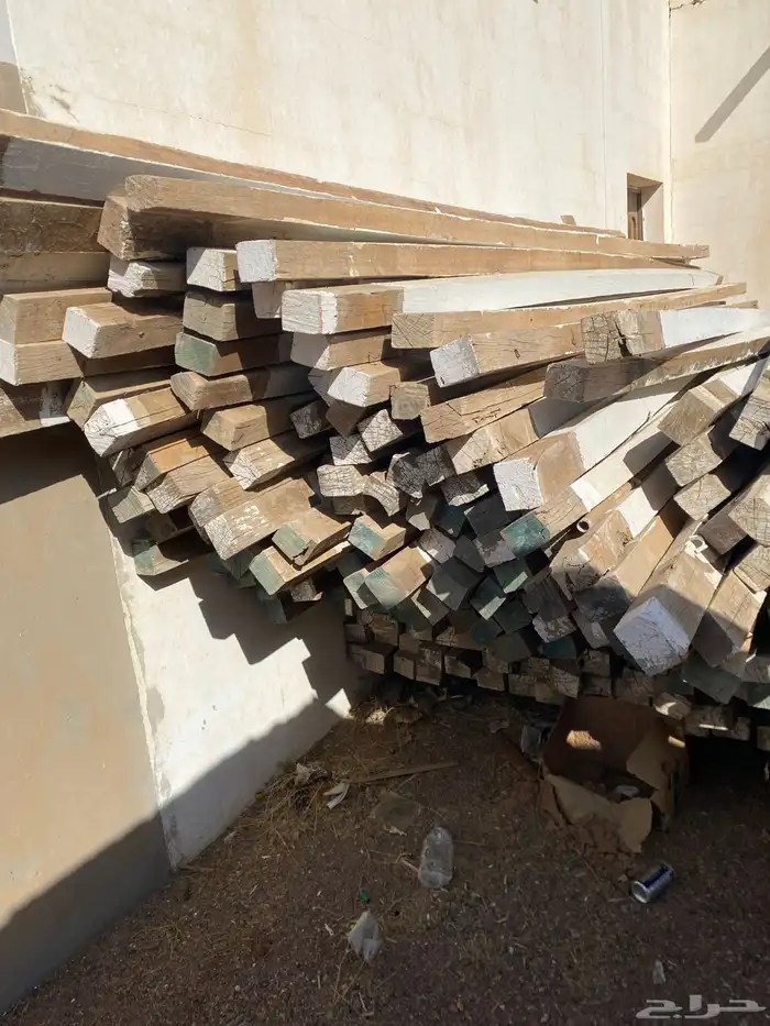 للببع خشب سقف مرابيع ثقيل ونظيف 1