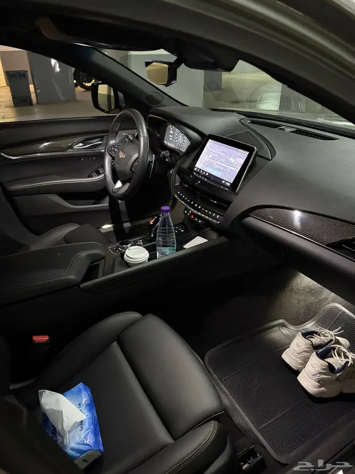 كاديلاك CT5 sport كالجديد ممشى قليل عالضمان 9