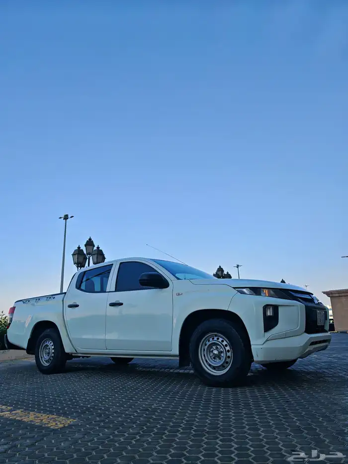 بكب ايسوزو و ميتسوبيشي غمارة وغمارتين ديزل 75