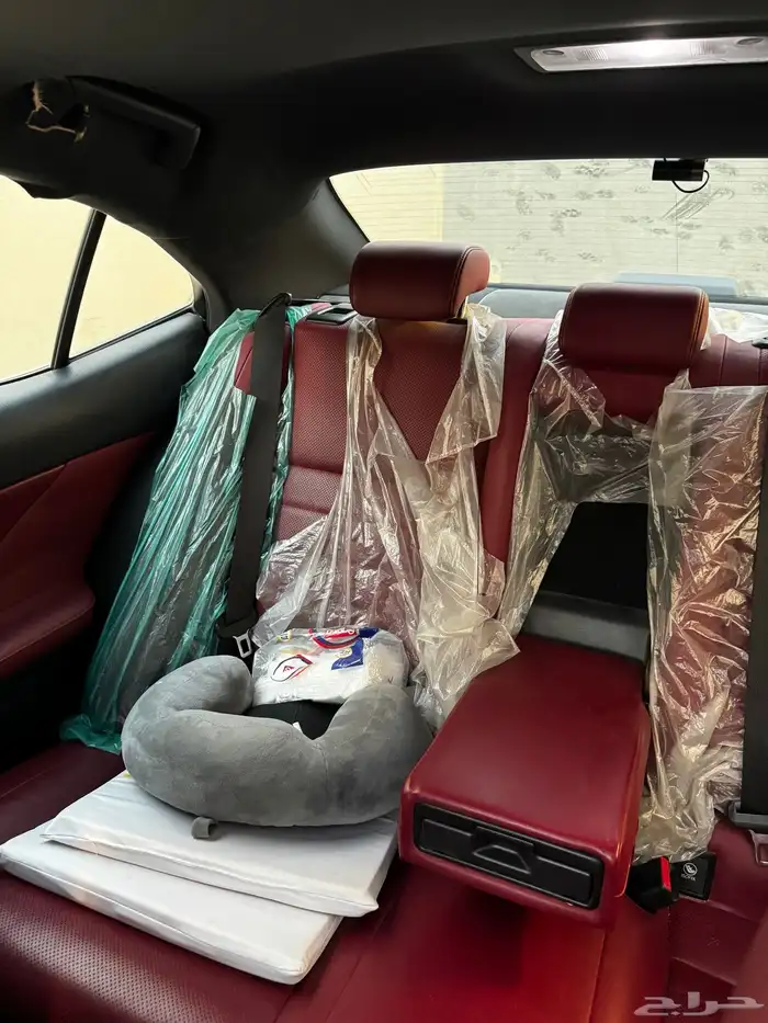 لكزس 2017 is فئة F مصدومه 19