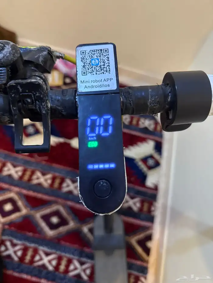 سكوتر معه شاحنه شغال 2