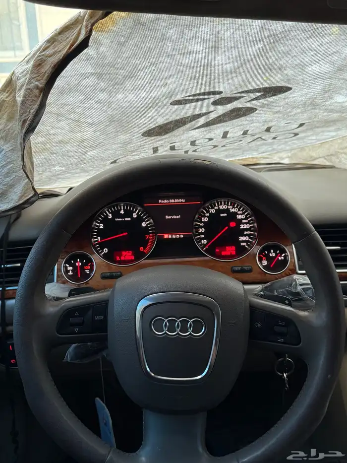 اودي A8L فل كامل 11