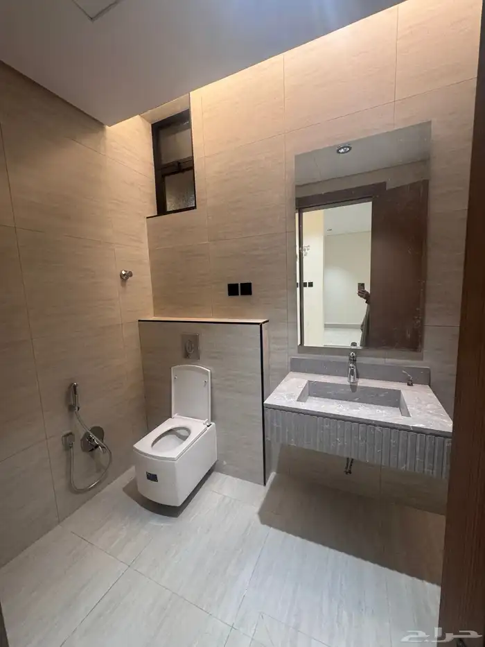 للبيع شقق ارضيه مداخل مستقله وعلوى بسطح من 450 الف ابها 18