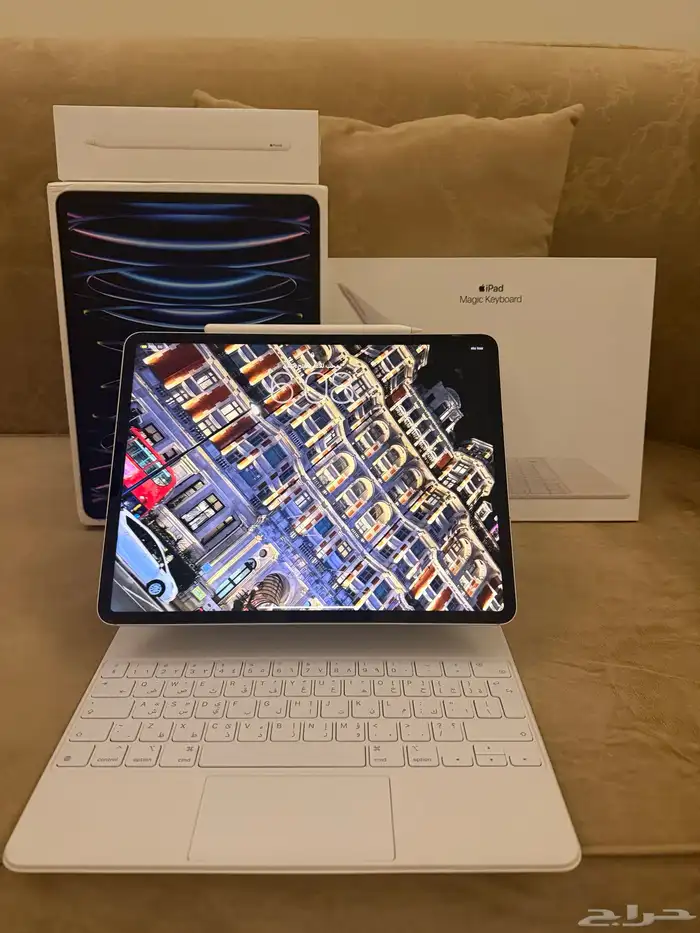 ايباد مع كامل الاكسسوارات IPad 0