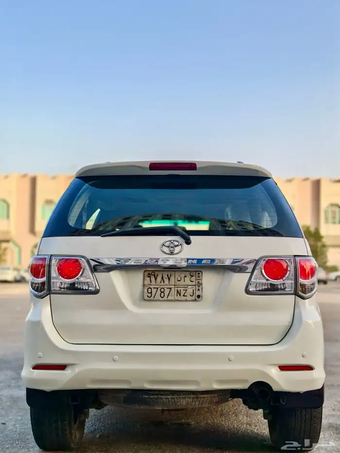 تايوتا فورشينار 2015 فل كامل ستين عام VX 14