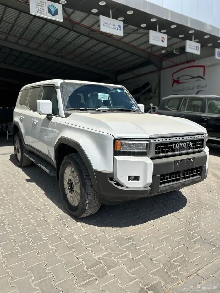 تويوتا   برادو TXL-1 بنزين 2026 ابيض 186300 شامل الضريبة 1