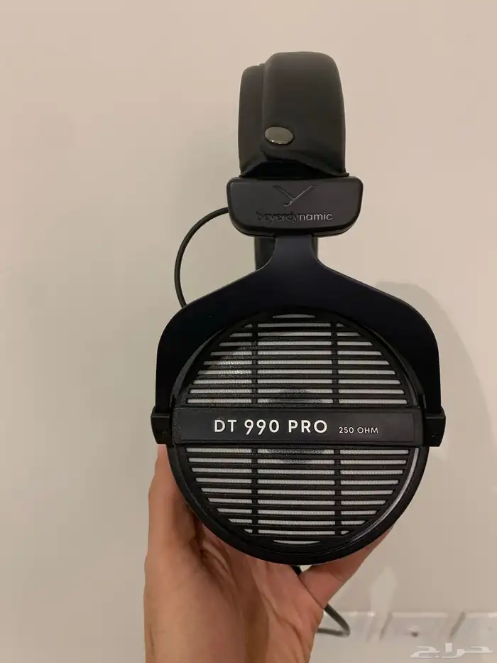 dt 990 pro 250 ohm   fiio k7 dac and amp  hyper x solo cast 3