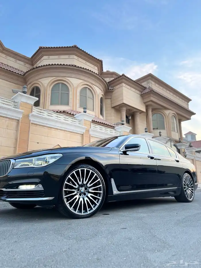 بي ام دبليو 750li ممشى قليل 2016 قمة النظافة بحالة الوكالة 1