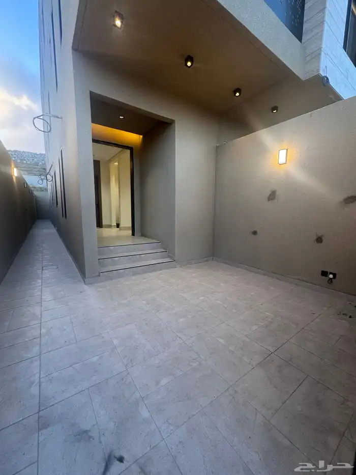 للبيع شقق ارضيه مداخل مستقله وعلوى بسطح من 450 الف ابها 2