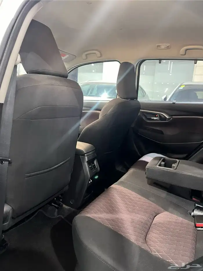 تويوتا أوربان كروزر 2026 شبه جديد ( الوكيل عبداللطيف جميل ) 8