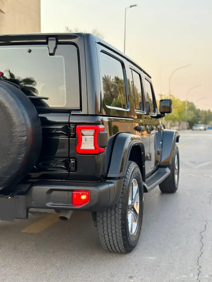 رانجلر صحارى V6 ماشي 33 الف فقط بحاله الوكاله 40