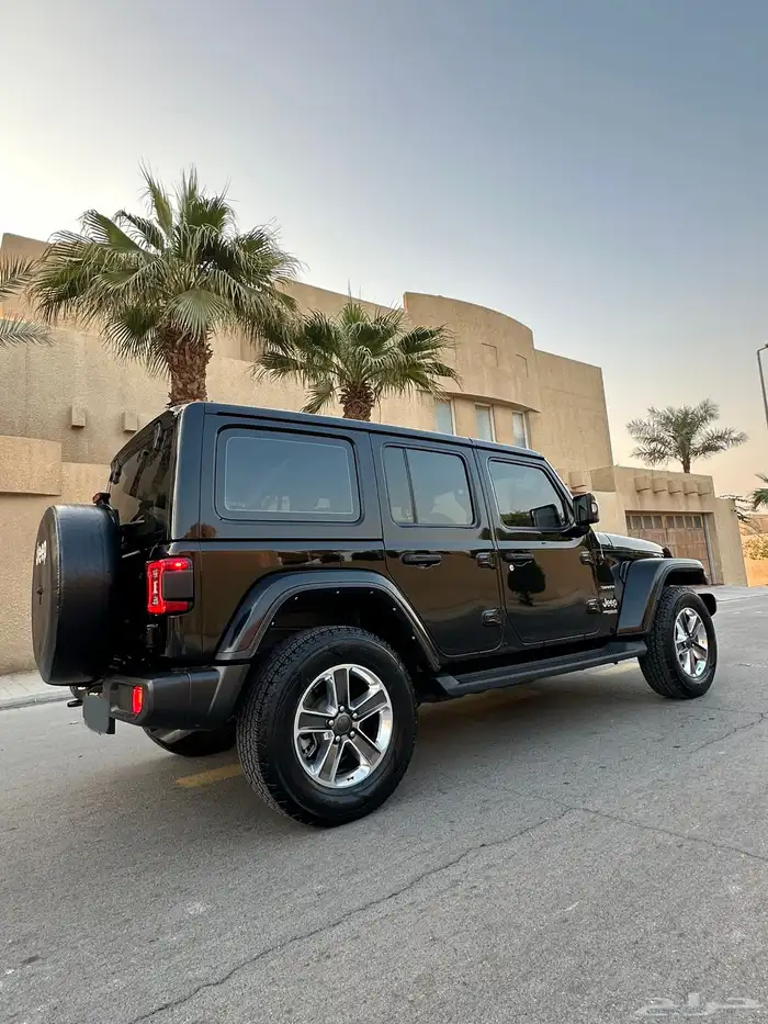 رانجلر صحارى V6 ماشي 33 الف فقط بحاله الوكاله 42