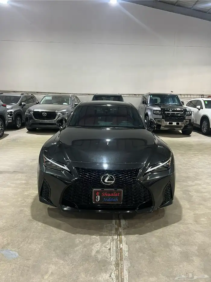 لكزس IS350 F 2024 سبورت شبه جديد ( الوكيل عبداللطيف جميل ) 0