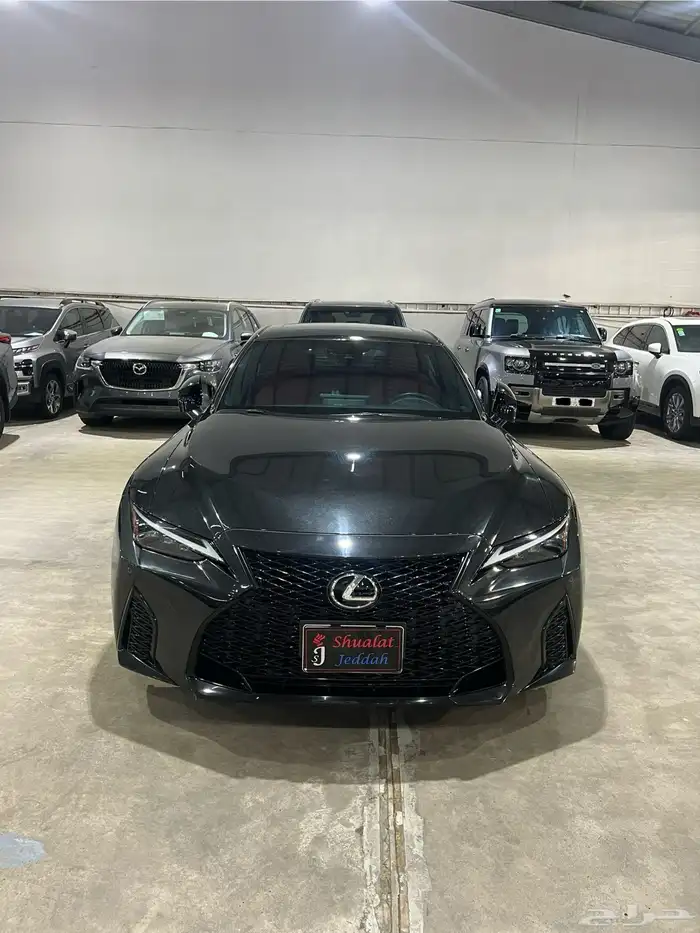 لكزس IS350 F 2024 سبورت شبه جديد ( الوكيل عبداللطيف جميل ) 3
