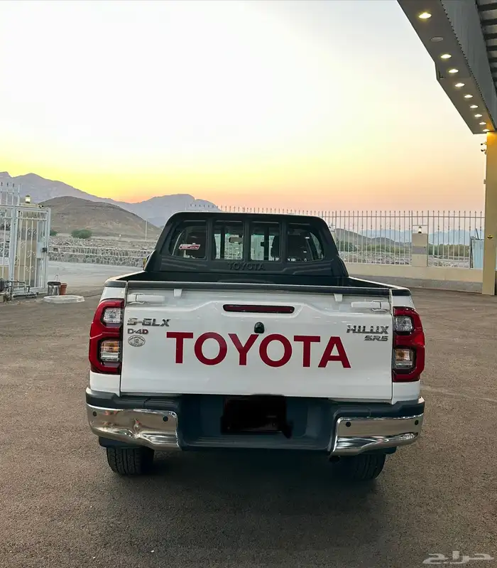 هايلوكس 2024 S.GLX دبل ديزل اتوماتيك 2.4 5