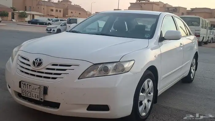 للبيع كامري مخزن (2008) 3