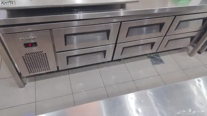 للبيع مجموعة معدات مطعم مستخدمة بحالة نظيفة 31