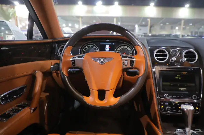 بنتلى فلاينج سبير2015 مخزن 9