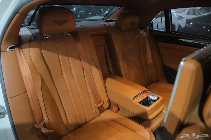 بنتلى فلاينج سبير2015 مخزن 16