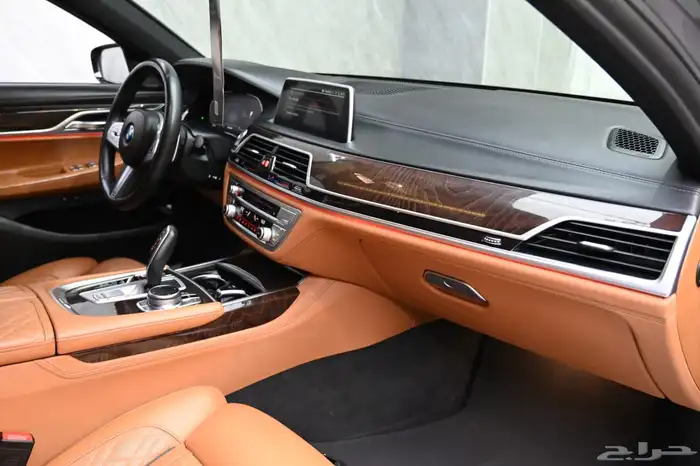 بى ام دبليو 740li-2022-خليجى 8