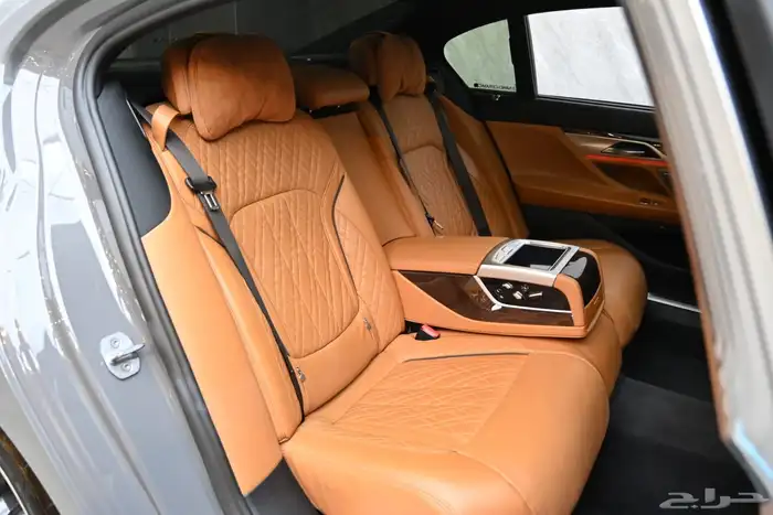 بى ام دبليو 740li-2022-خليجى 10