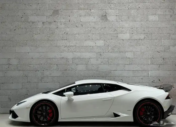 الموديل  2015 العداد  69الف النوع لامبورجيني هوركان 16