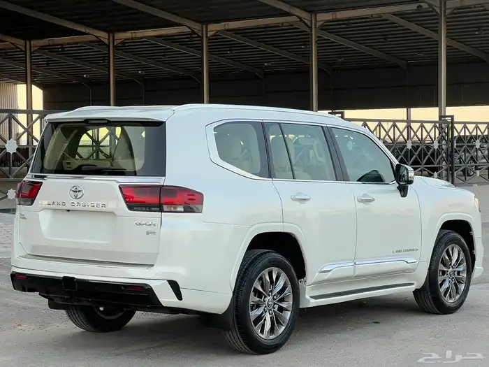 تويوتا - جي اكس آر - 2022 - سعودي - فل - L2 6