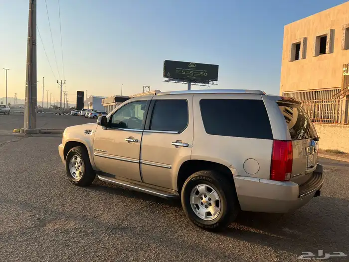 اسكاليد 2007 ممشى 260 الف 1