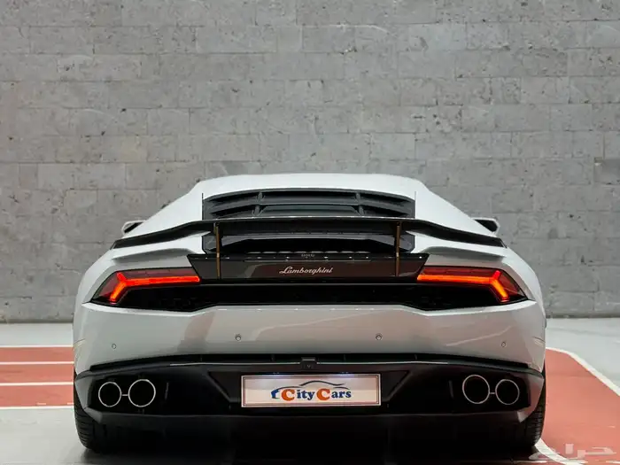 الموديل  2015 العداد  69الف النوع لامبورجيني هوركان 19