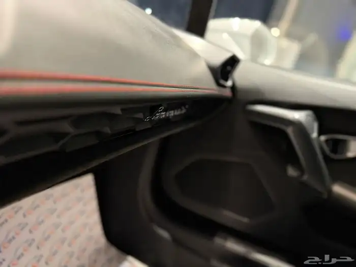 الموديل  2015 العداد  69الف النوع لامبورجيني هوركان 10