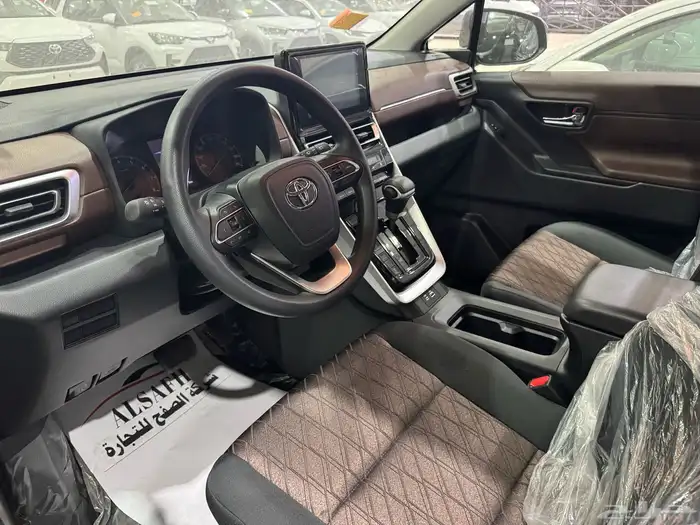 تويوتا انوفا GL 2.0 2026 اقل سعر في المملكة لدى الصفح 4