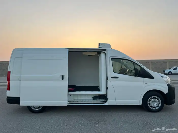 تويوتا باص ثلاجة 2021 للبيع 7