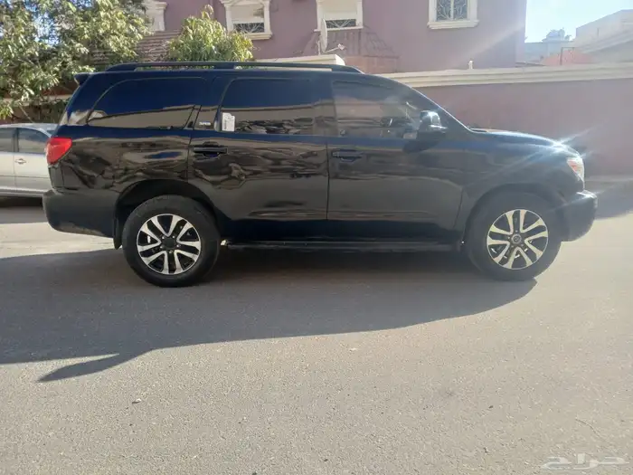 تايوتا سكويا 2009 5