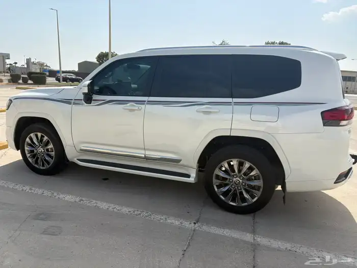 لاندكروزر GXR L4 بنزين سعودي 2024 2