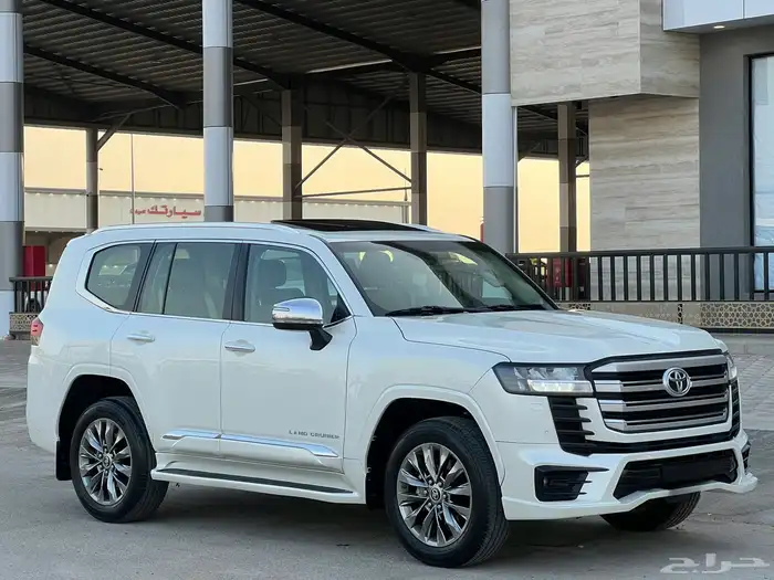 تويوتا - جي اكس آر - 2022 - سعودي - فل - L2 4