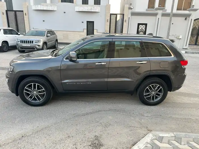 جيب شروكي لمتدد فل كامل 8 اسلندر 5