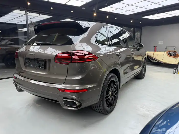 بورش كايين 4